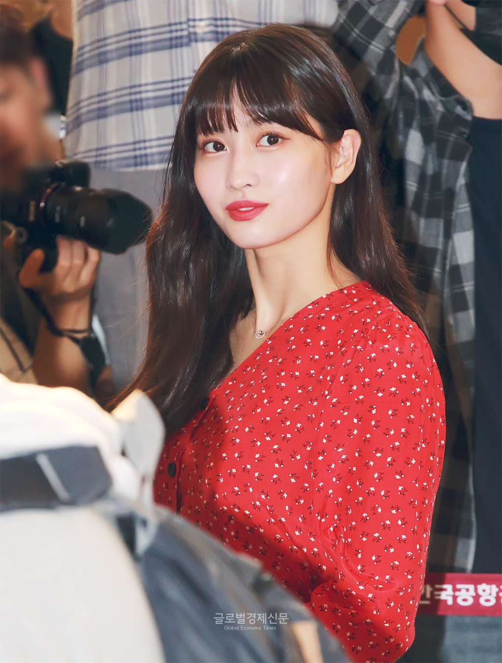 180922 TWICE 미나 X 모모 김포공항 출국 | 인스티즈