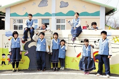 초등학생의 흔한 교복 | 인스티즈
