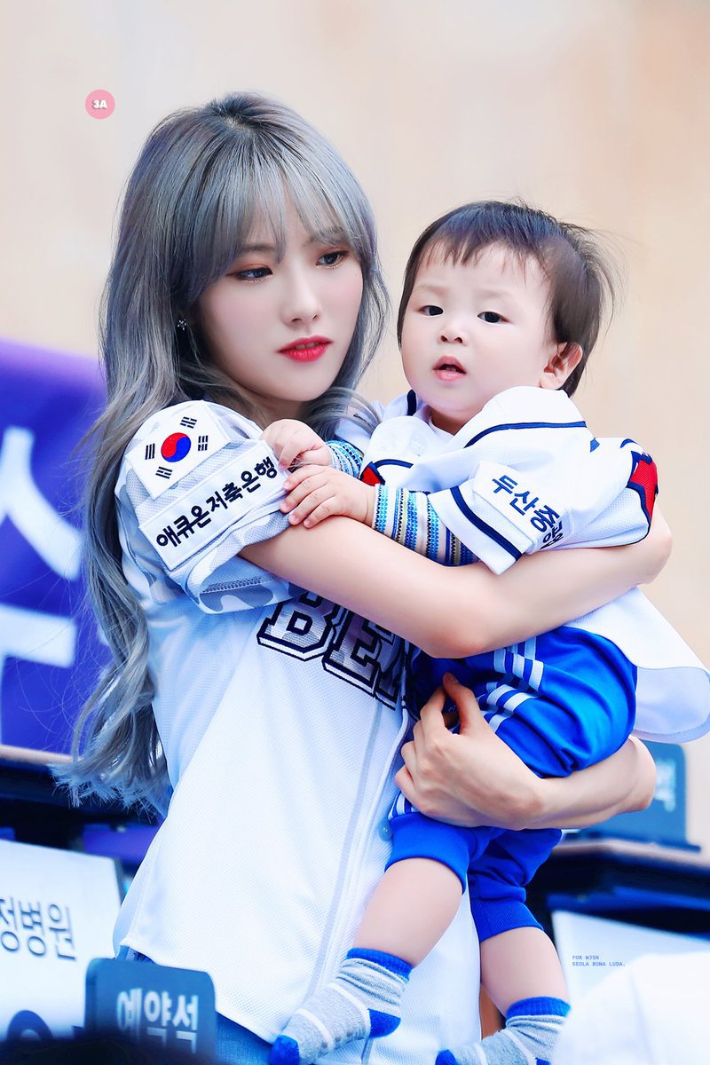 애쉬그래이머리가 잘어울리는 우주소녀 루다.jpgif | 인스티즈