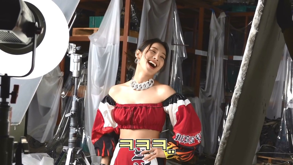 99F2CA4A5F1F04E02B176E