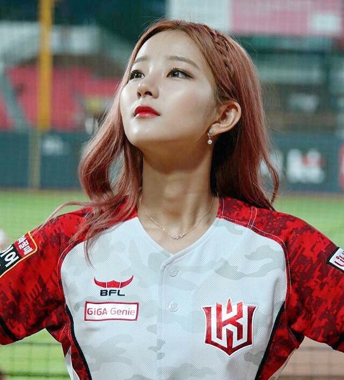 귀엽게 생긴 치어리더 김진아.jpg | 인스티즈