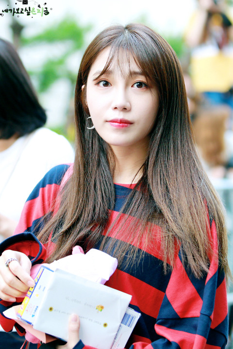 [에이핑크] 평소 아침보다는 조금 덜 추운 것 같아서 정은지 | 인스티즈