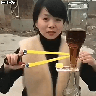 대륙의 고무줄 사격.gif | 인스티즈